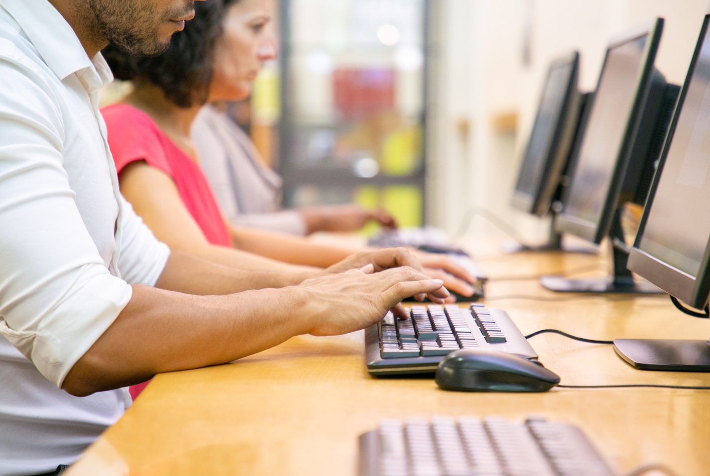 Imagem contendo informação sobre concurso.